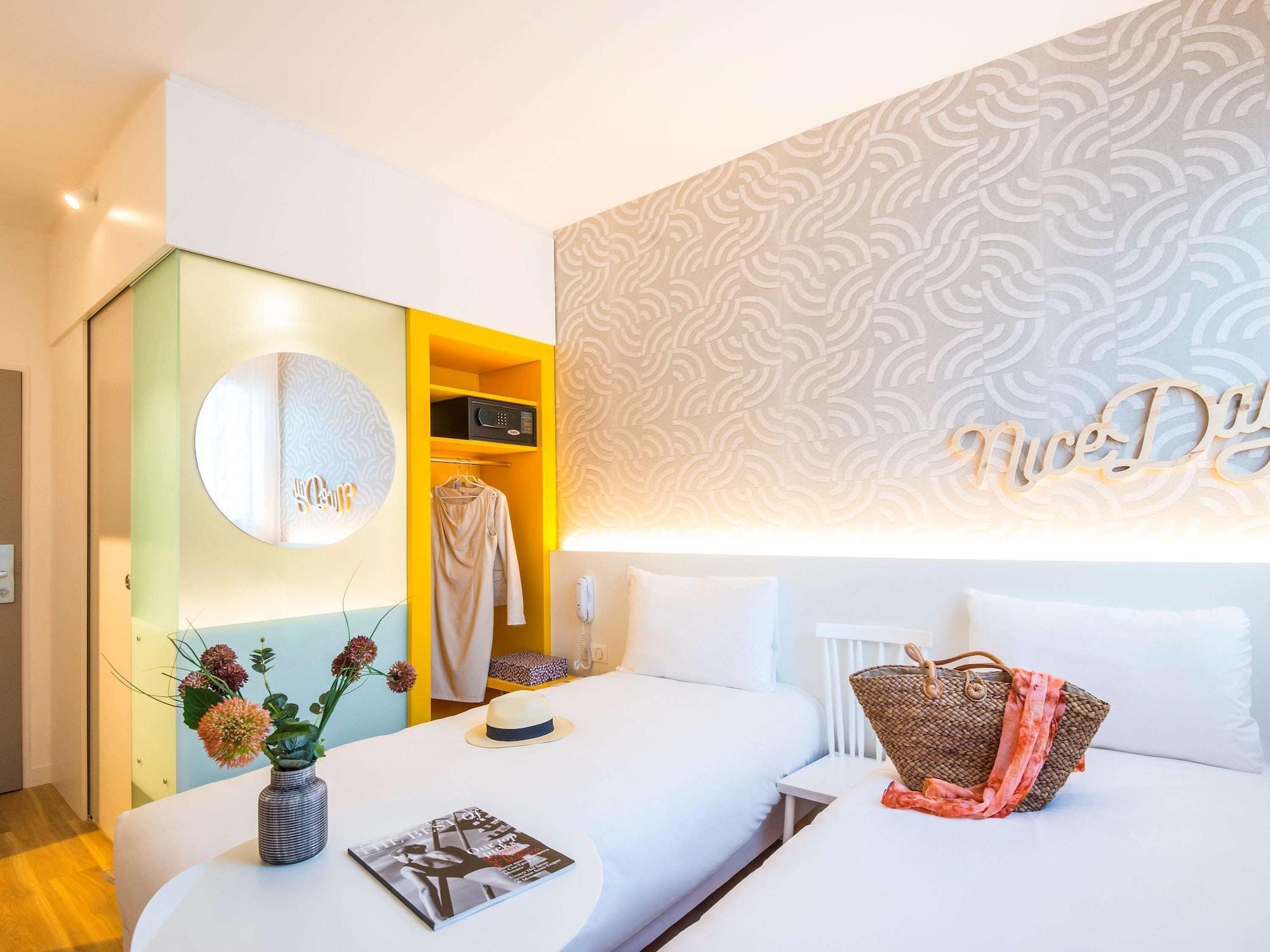 Ibis Styles Nice Cap 3000 Aeroport Saint-Laurent-du-Var Bagian luar foto