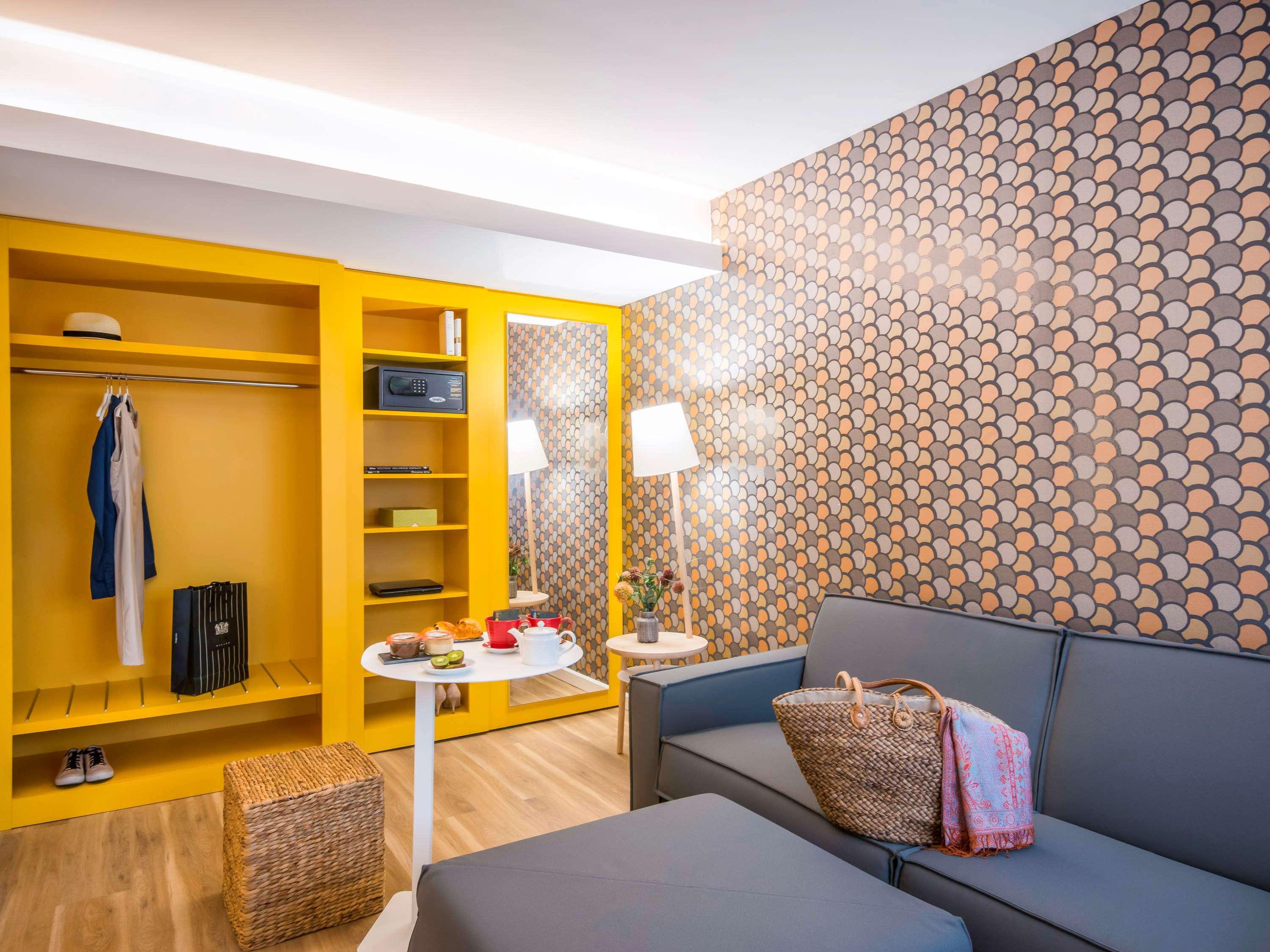 Ibis Styles Nice Cap 3000 Aeroport Saint-Laurent-du-Var Bagian luar foto