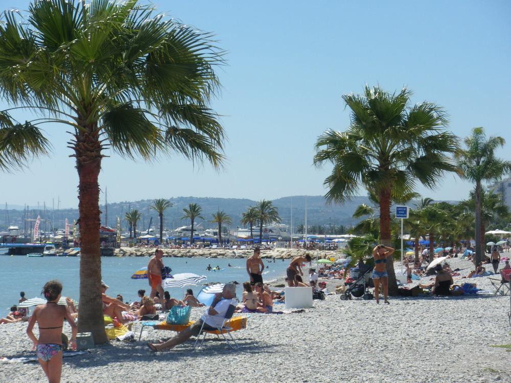 Ibis Styles Nice Cap 3000 Aeroport Saint-Laurent-du-Var Bagian luar foto