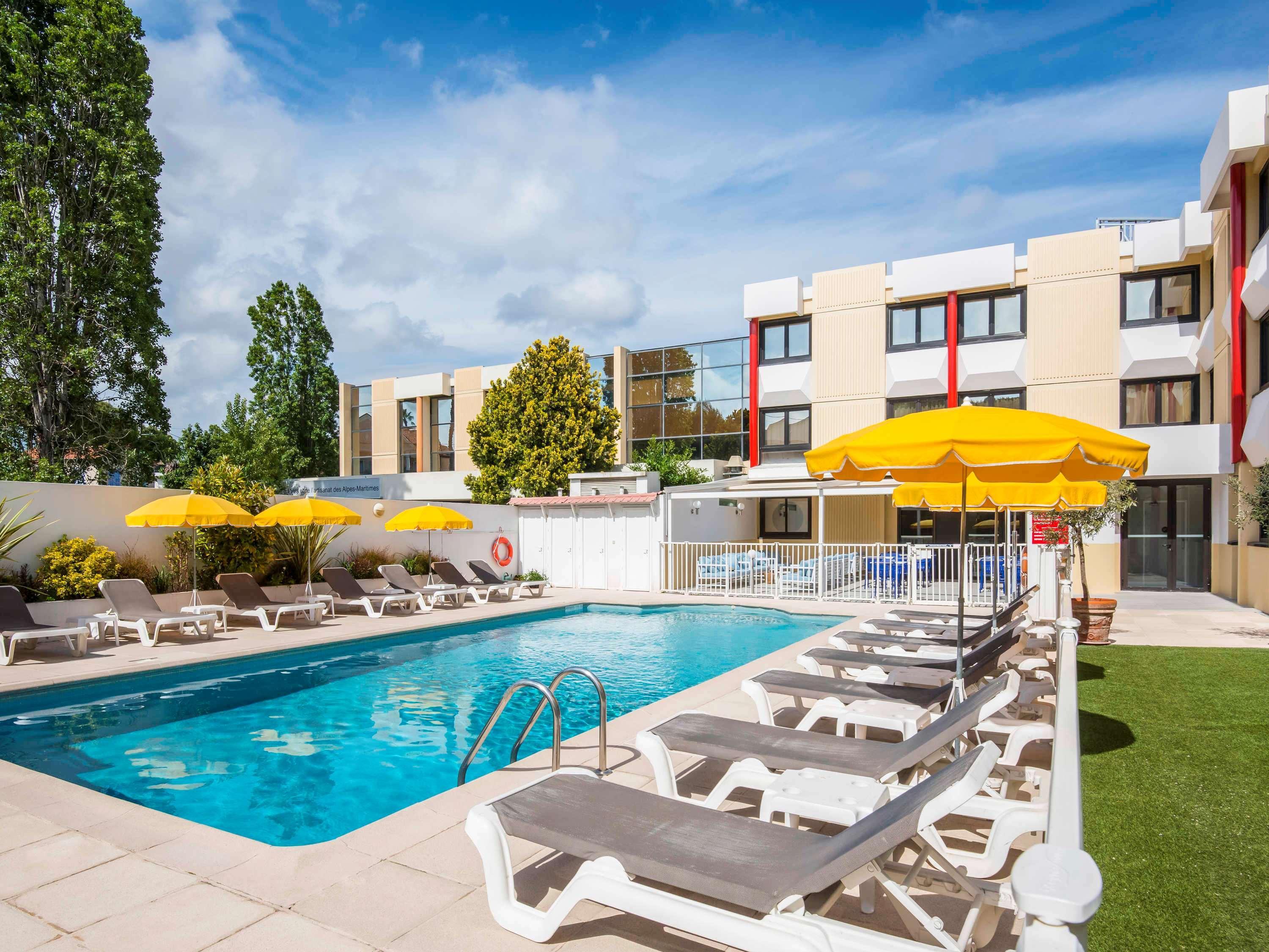 Ibis Styles Nice Cap 3000 Aeroport Saint-Laurent-du-Var Bagian luar foto